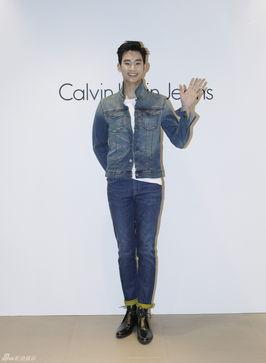 代言牛仔裤的明星,明星代言引领潮流风尚