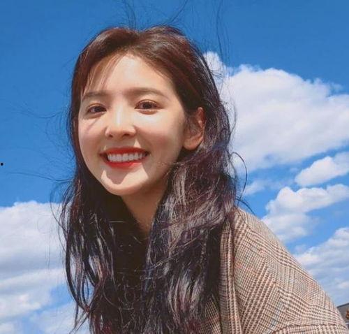 网红明星果丹皮,网红明星的时尚魅力与人气飙升之路