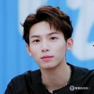 十七明星,共绘璀璨星河